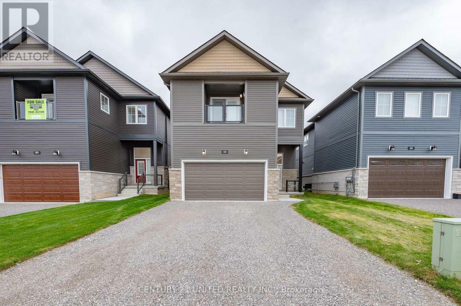 Property Photo:  323 Mullighan Gardens  ON K9K 0G3 