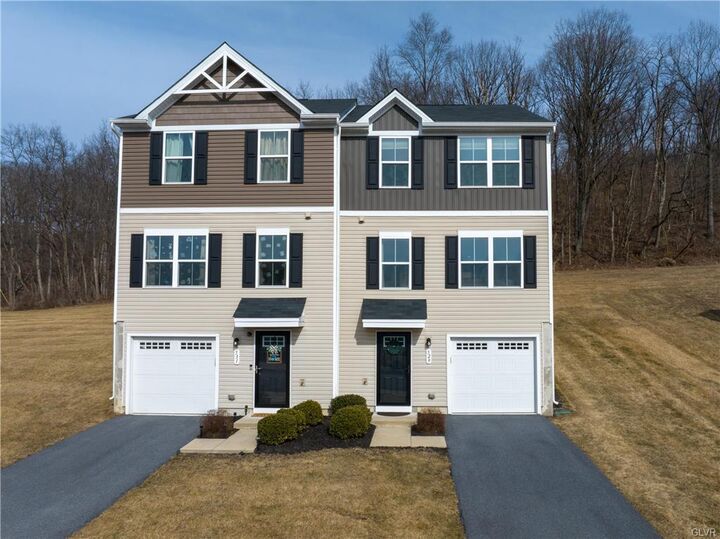 529 River Run  Allen Twp PA 18067 photo