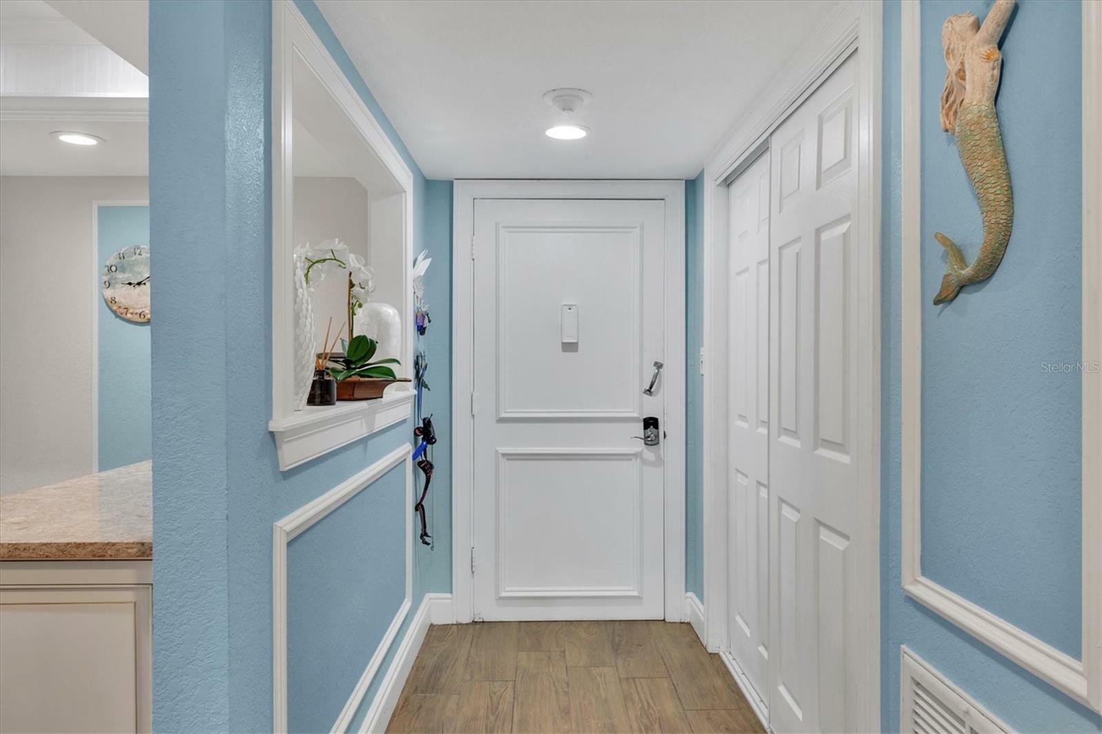 Property Photo: 2100 Benjamin Franklin Drive 204 FL 34236