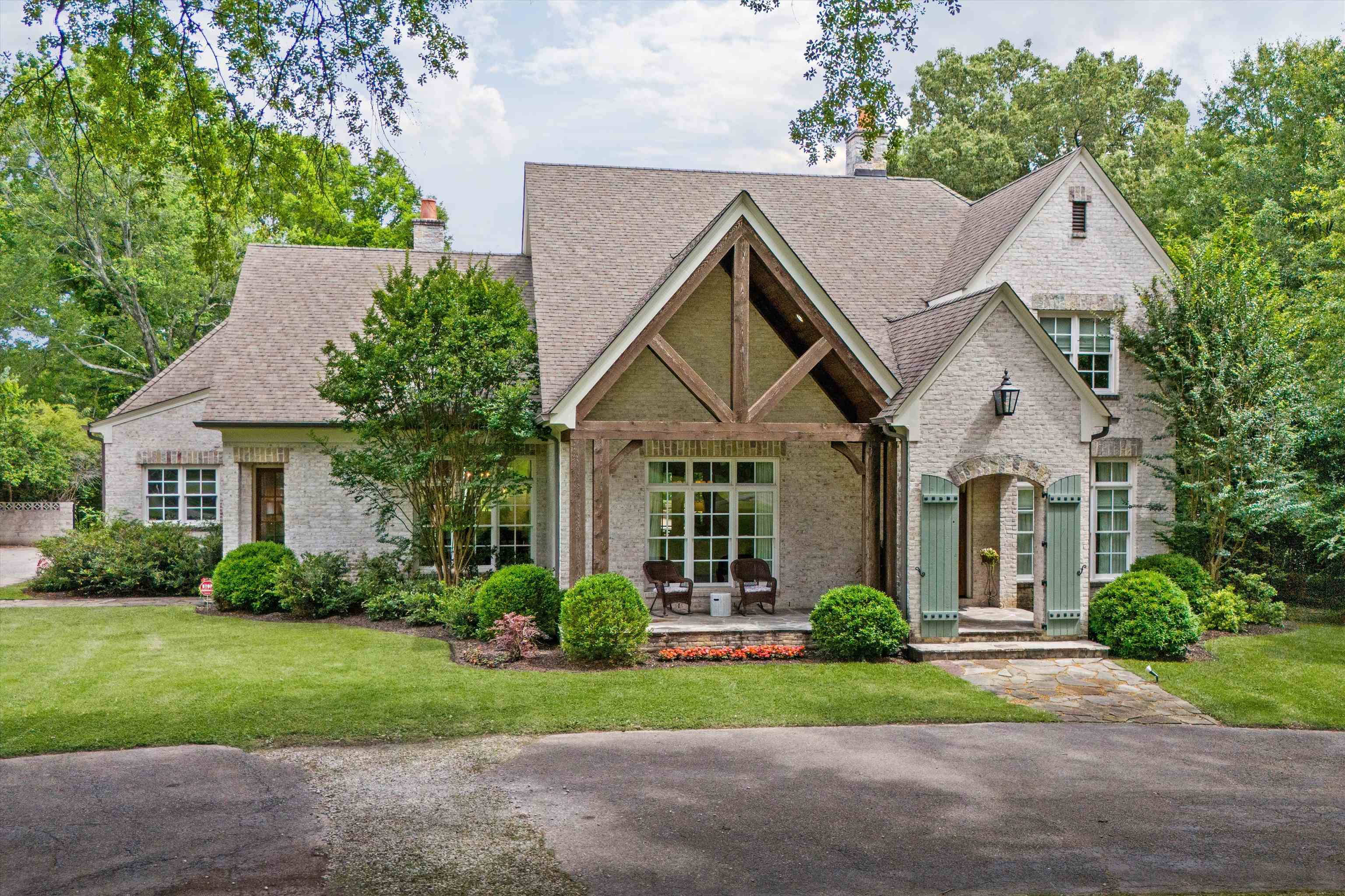Property Photo: 4510 Chickasaw Rd TN 38117