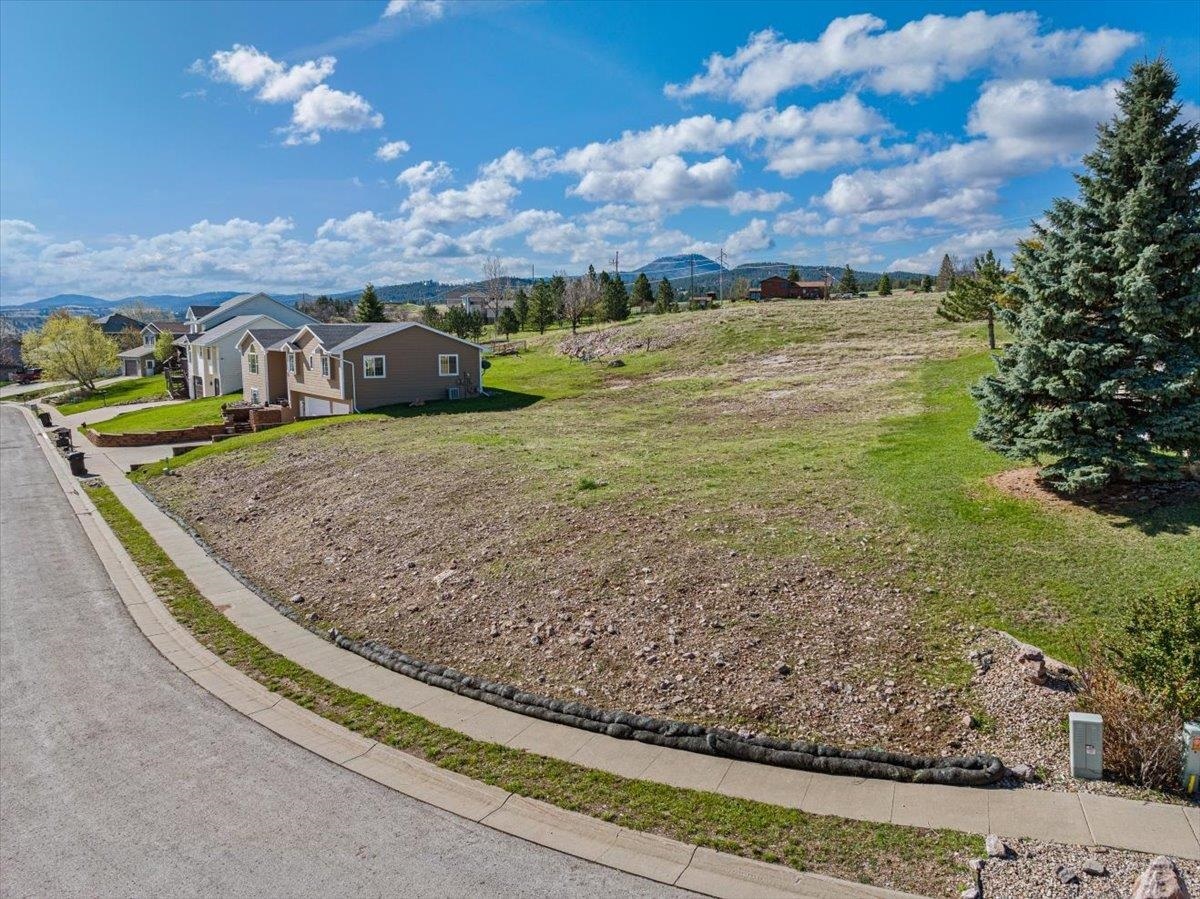 Property Photo: 1423 Charles Street SD 57783