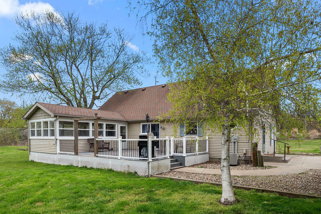 Property Photo: 8770 W East Road MI 49128