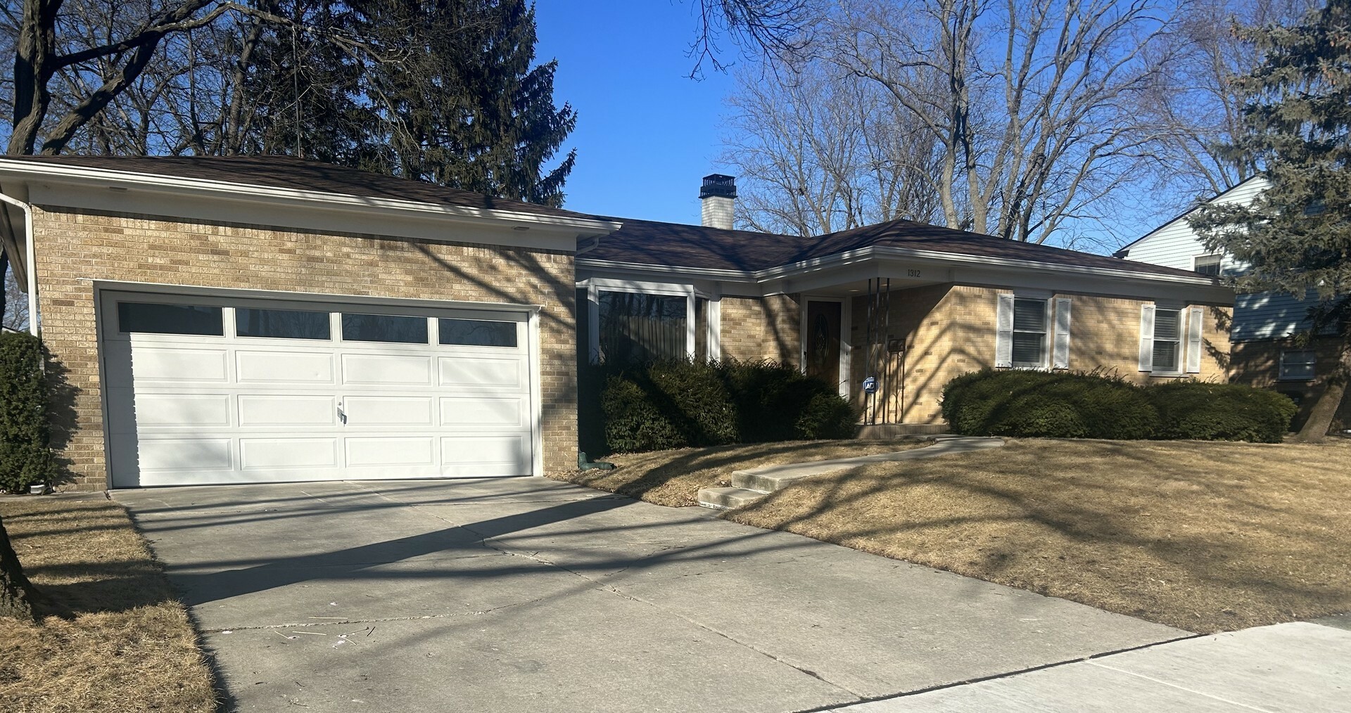 Property Photo:  1312 E Dorothy Drive  IL 60074 