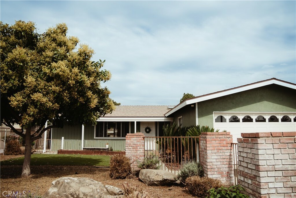 Property Photo:  1415 Nice Avenue  CA 93433 