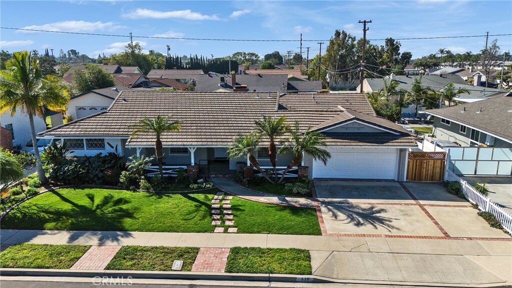Property Photo: 530 Sheree CA 92870