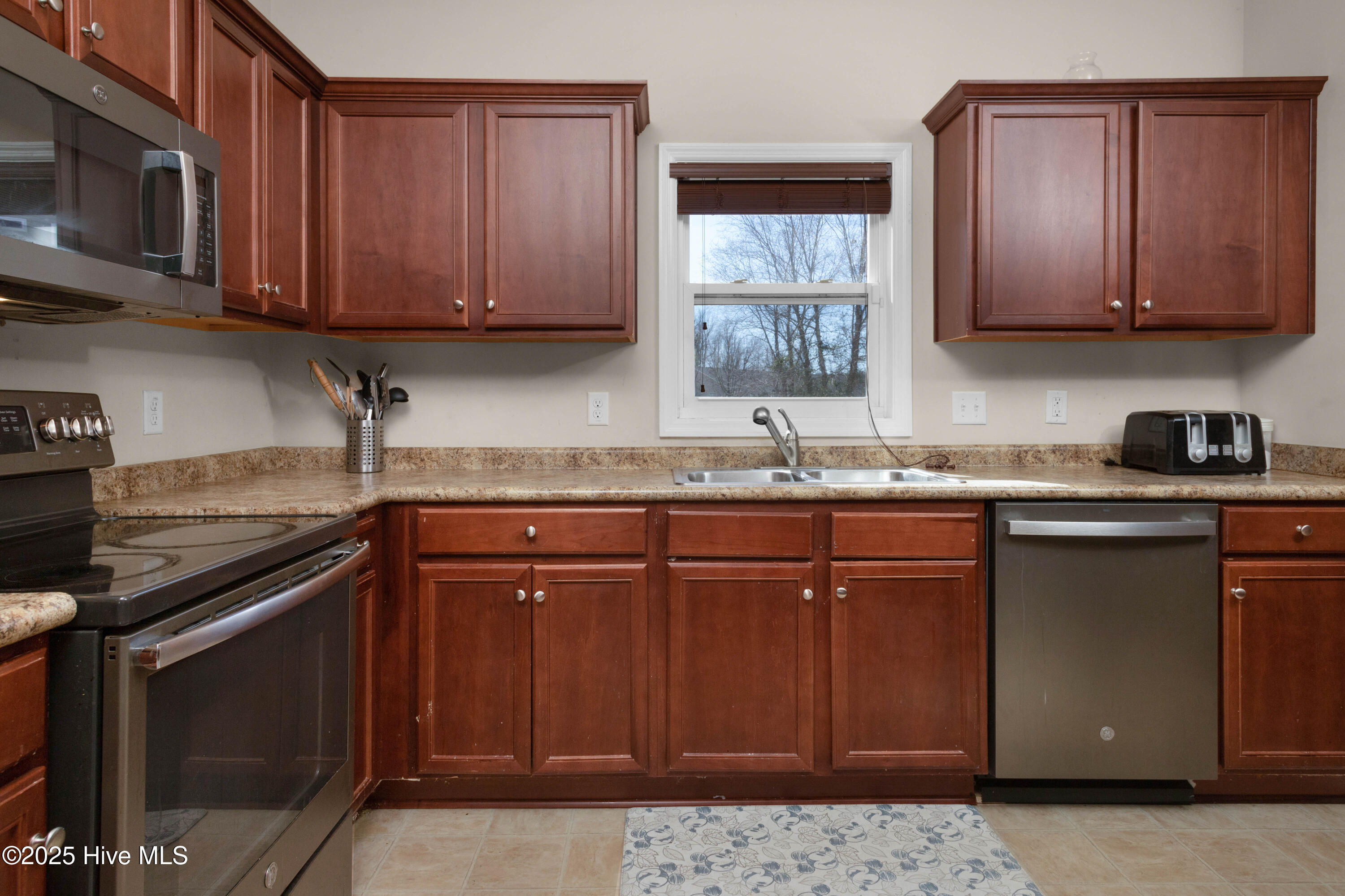 Property Photo: 454 Peregrine Ridge Drive NC 28560