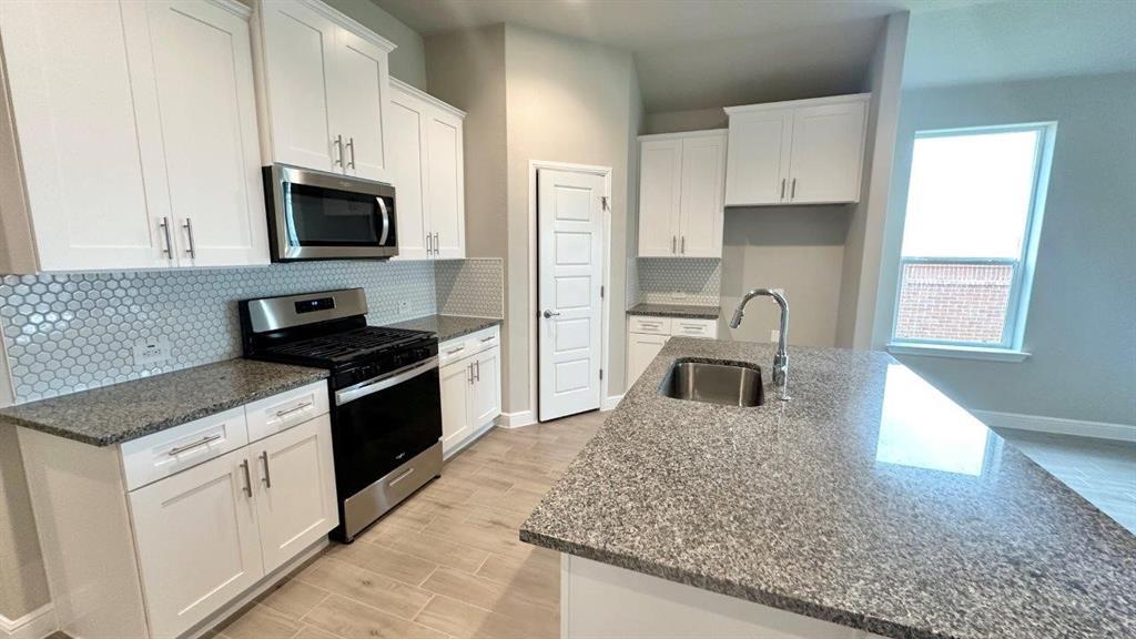 Property Photo: 10636 Zircon Lane TX 76036