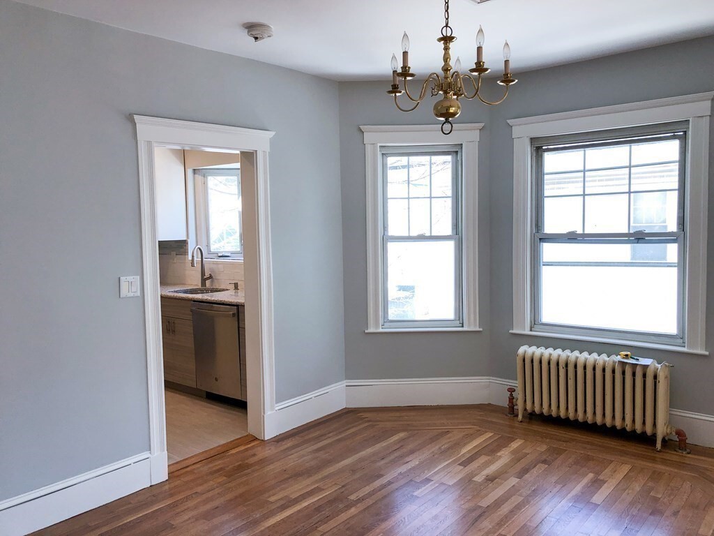 Property Photo:  163 Tremont St 2  MA 02458 