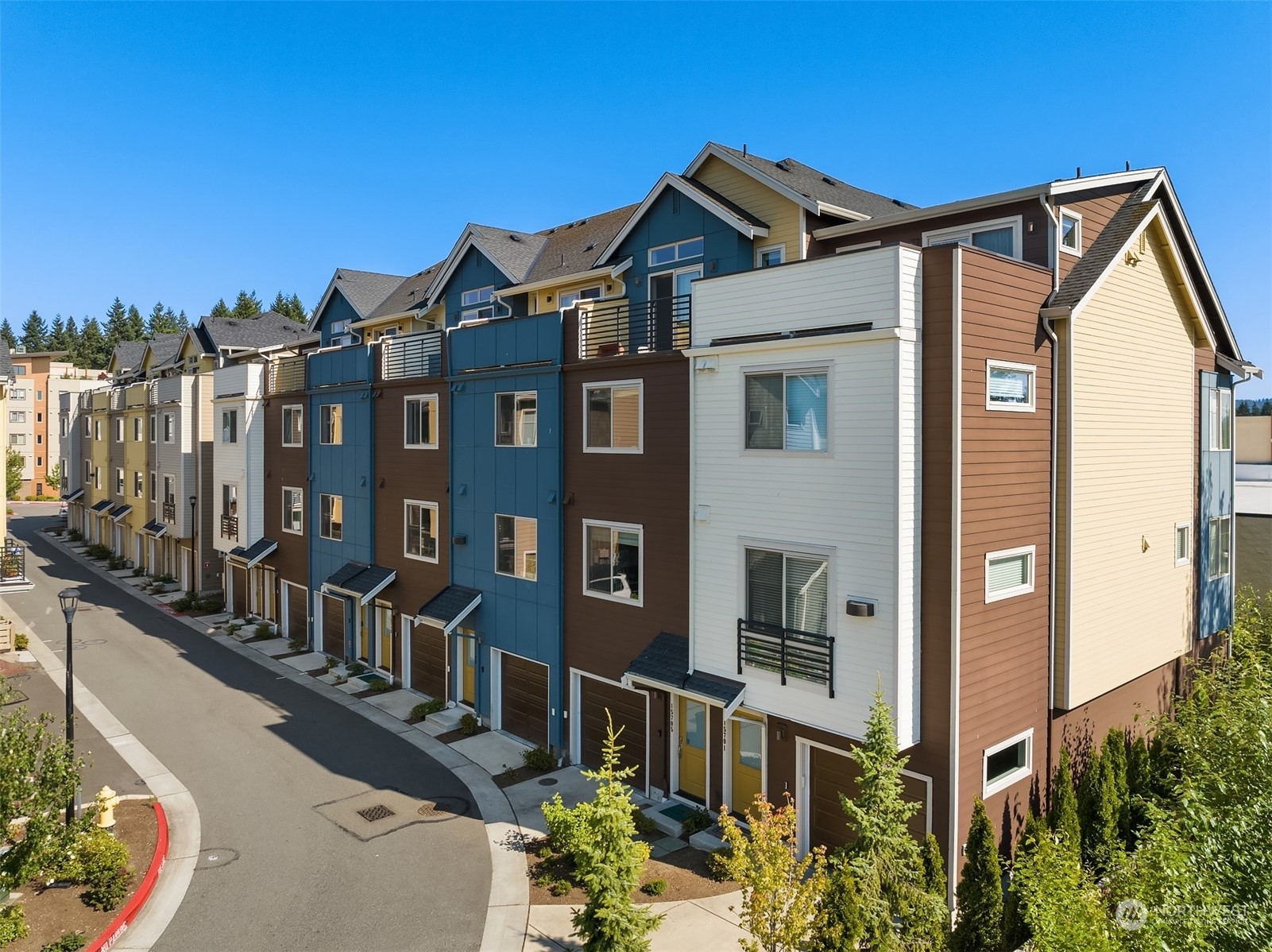 Property Photo:  15701 NE 14th Terrace 27  WA 98008 