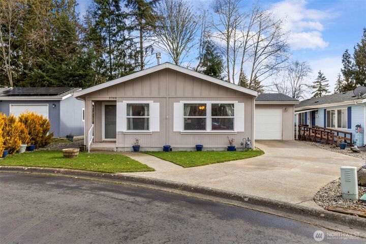 3548  Sylvan Pines Circle 13  Bremerton WA 98310 photo