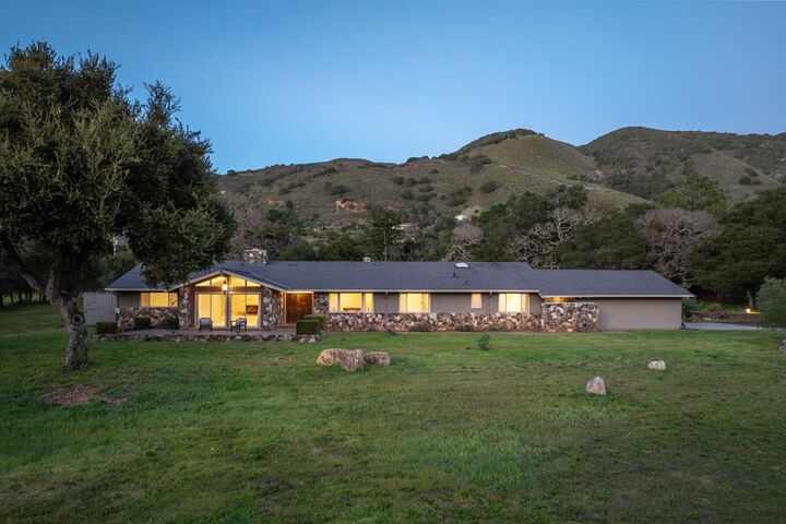 Property Photo:  10 Ring Lane  CA 93924 