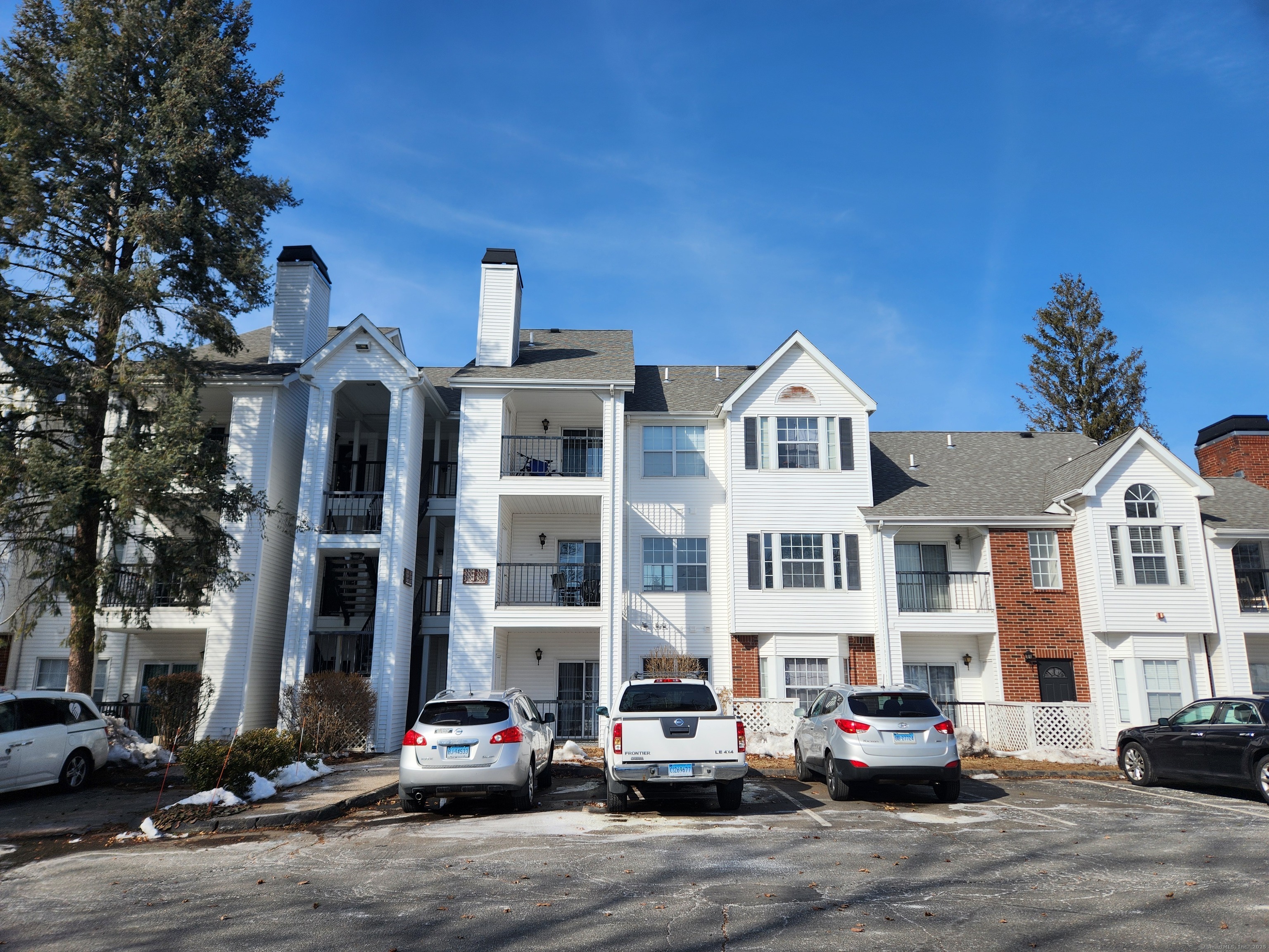 Property Photo: 31 High Street 3203 CT 06118