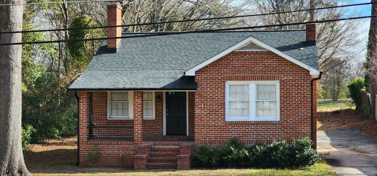 Property Photo:  504 N Arendell Avenue  NC 27597 