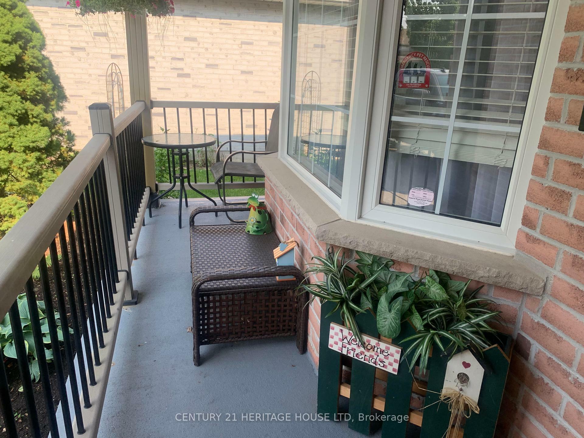 Property Photo: 578 Wellington Street E ON N5R 6E1