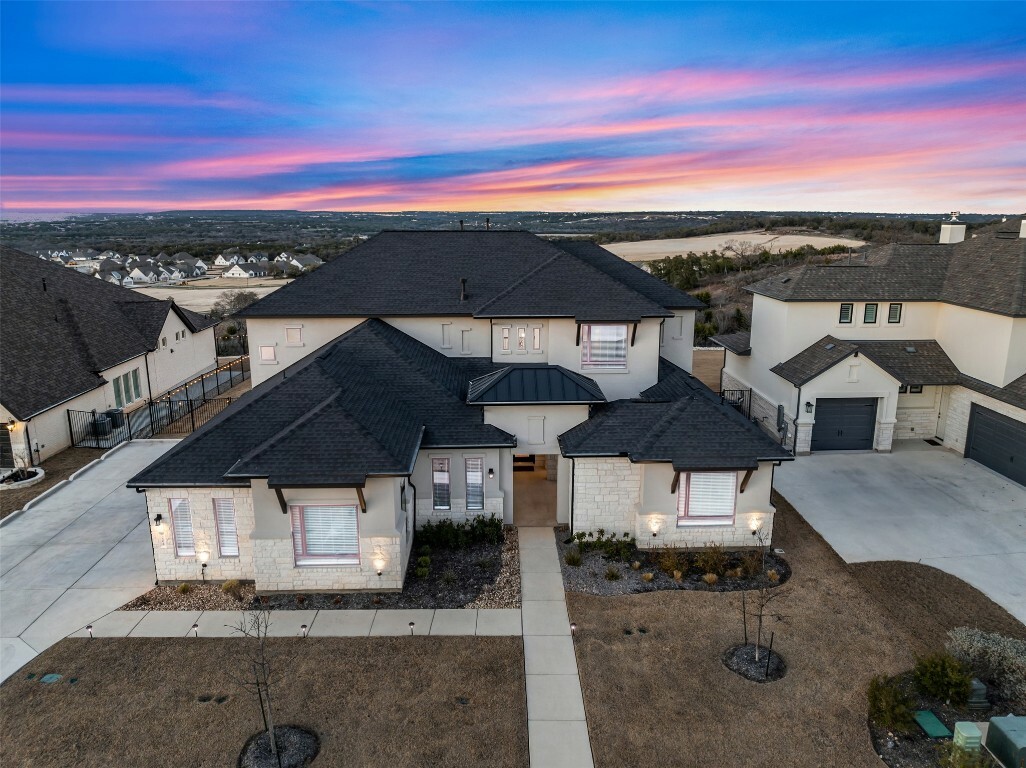 Property Photo: 204 Roseleaf Court TX 78642