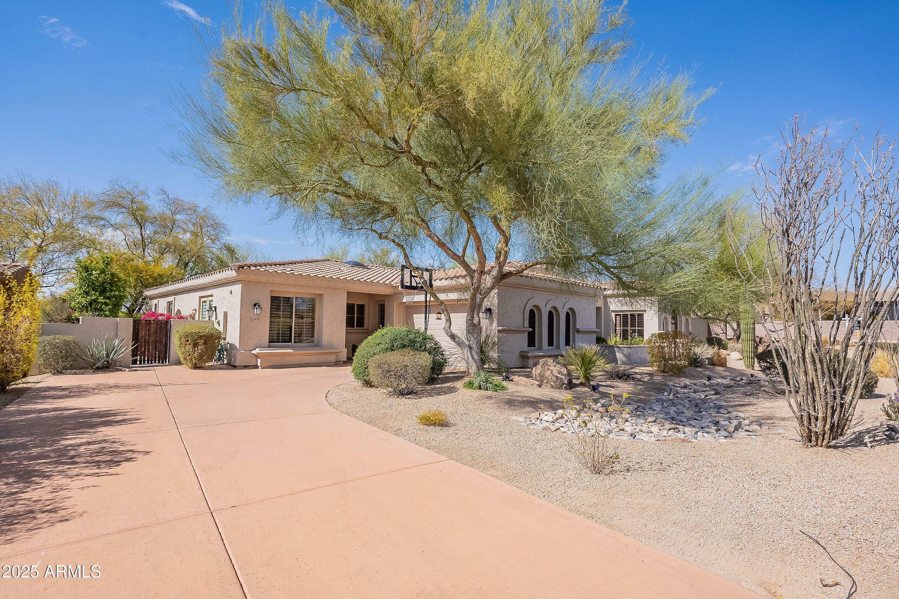 Property Photo:  22970 N 79th Place  AZ 85255 