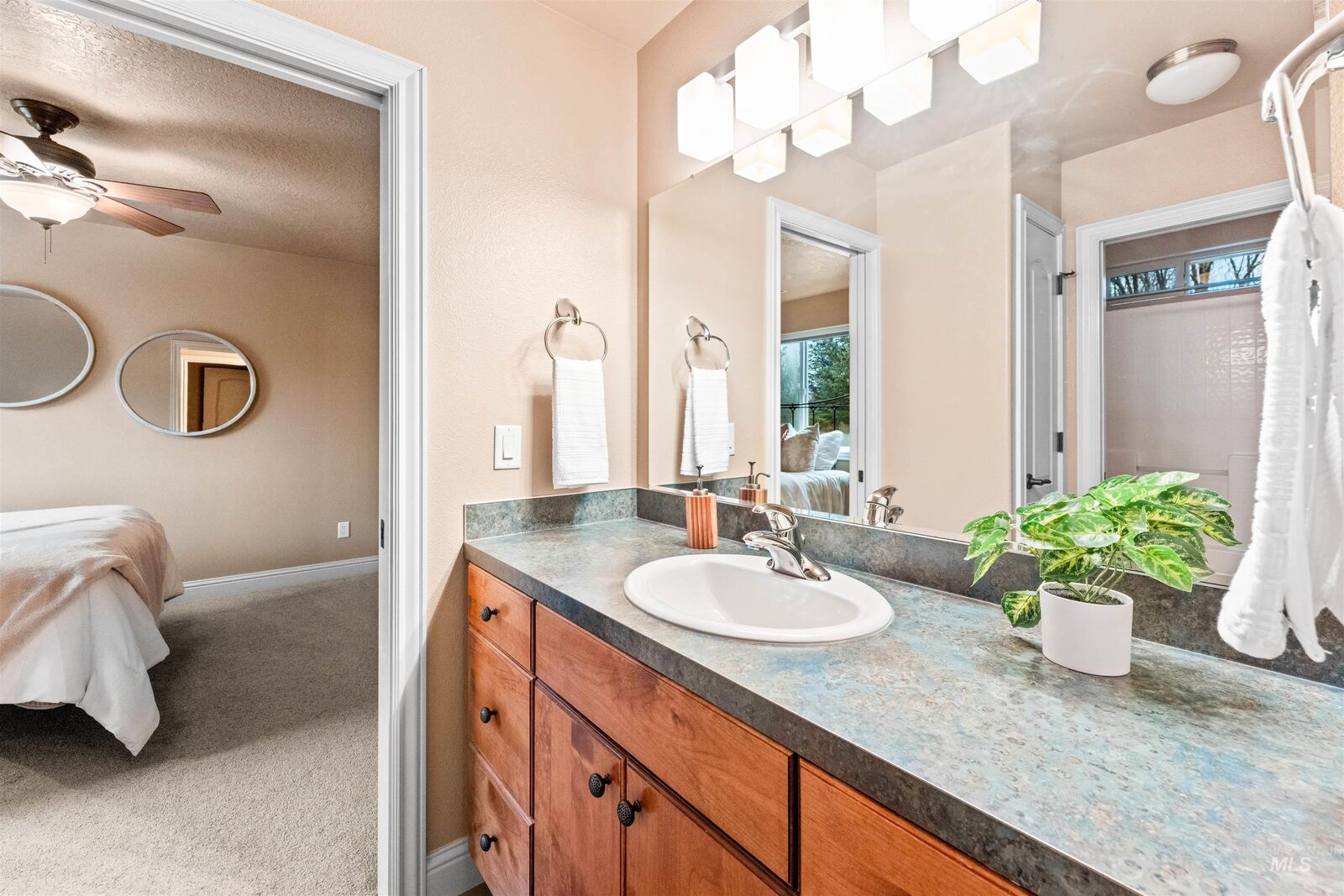 Property Photo:  648 N White Sage Way  ID 83616 