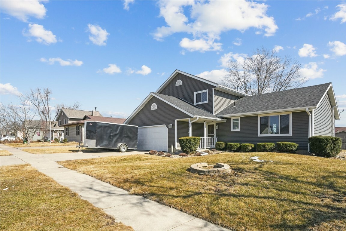 Property Photo:  3021 6th Street  IA 52302 