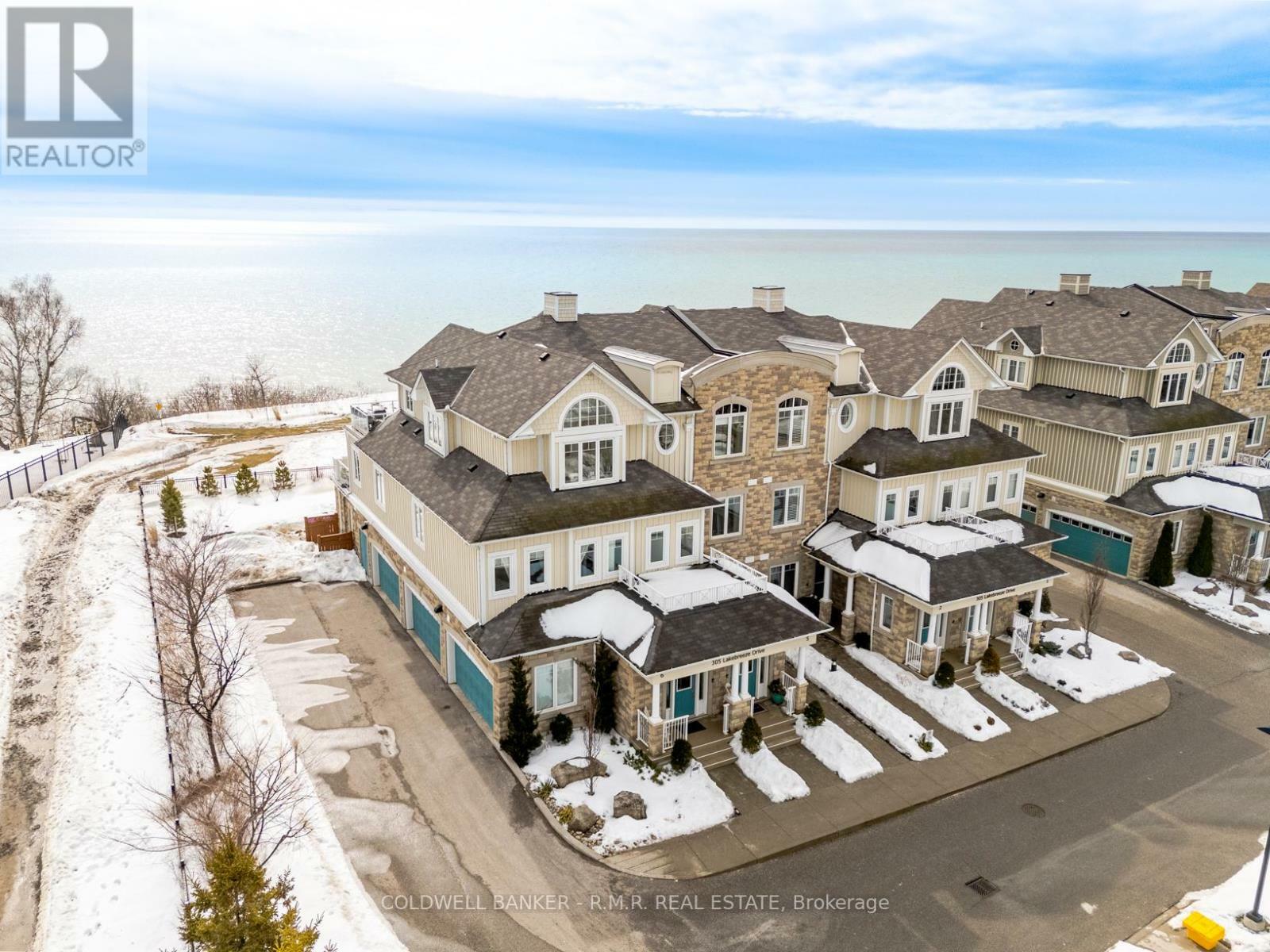 Photo de la propriété:  305 Lakebreeze Drive 6G  ON L1B 0A1 