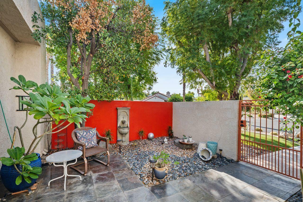 Property Photo:  10315 Sunningdale Drive  CA 92270 