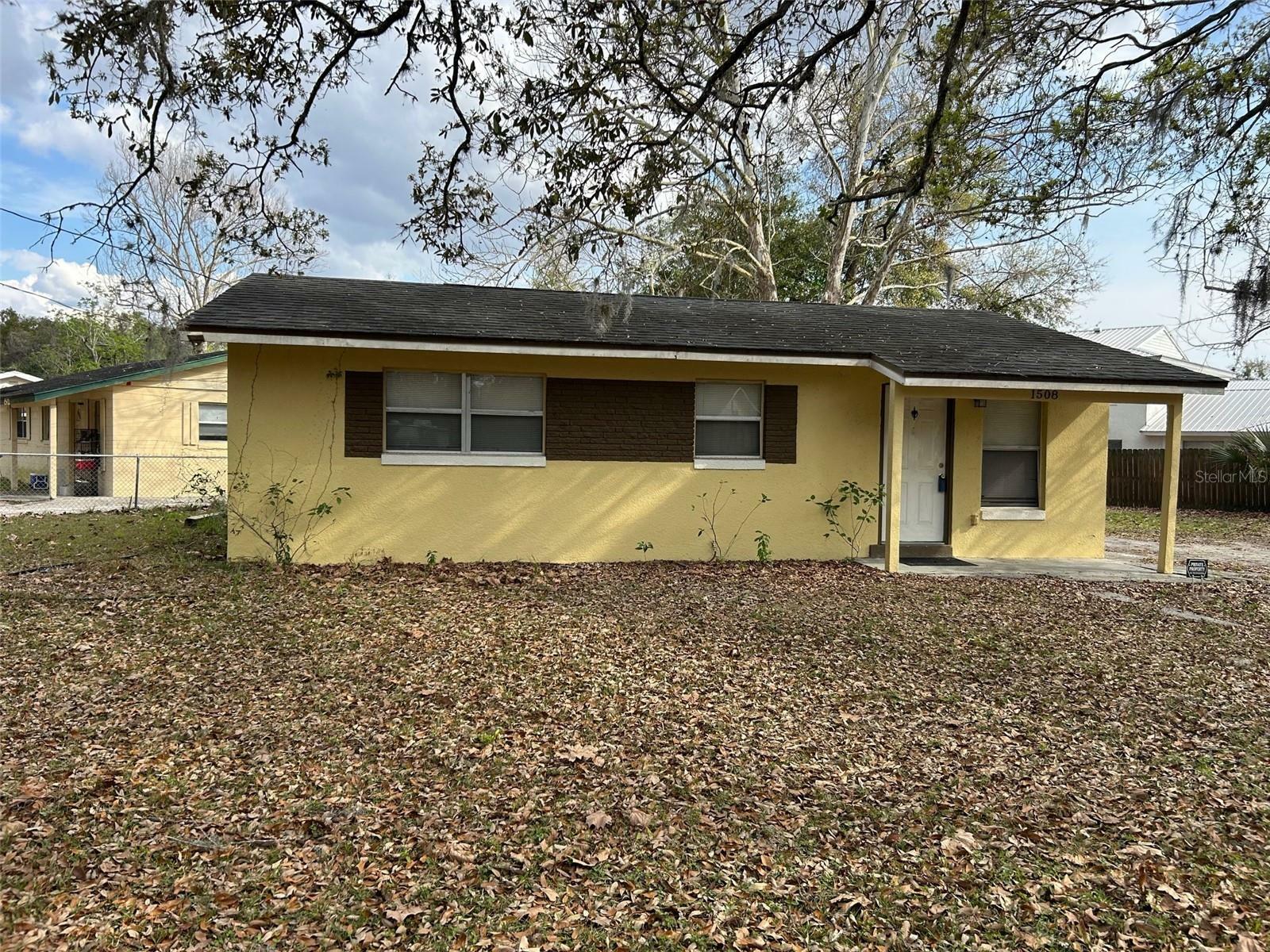 Property Photo: 1508 Jefferson Drive FL 32757