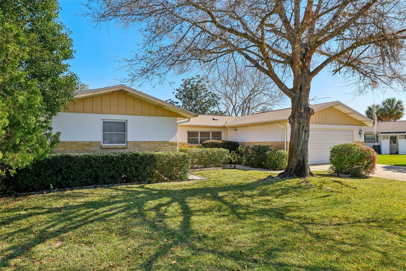 Property Photo: 9305 Bahia Track Way FL 34472