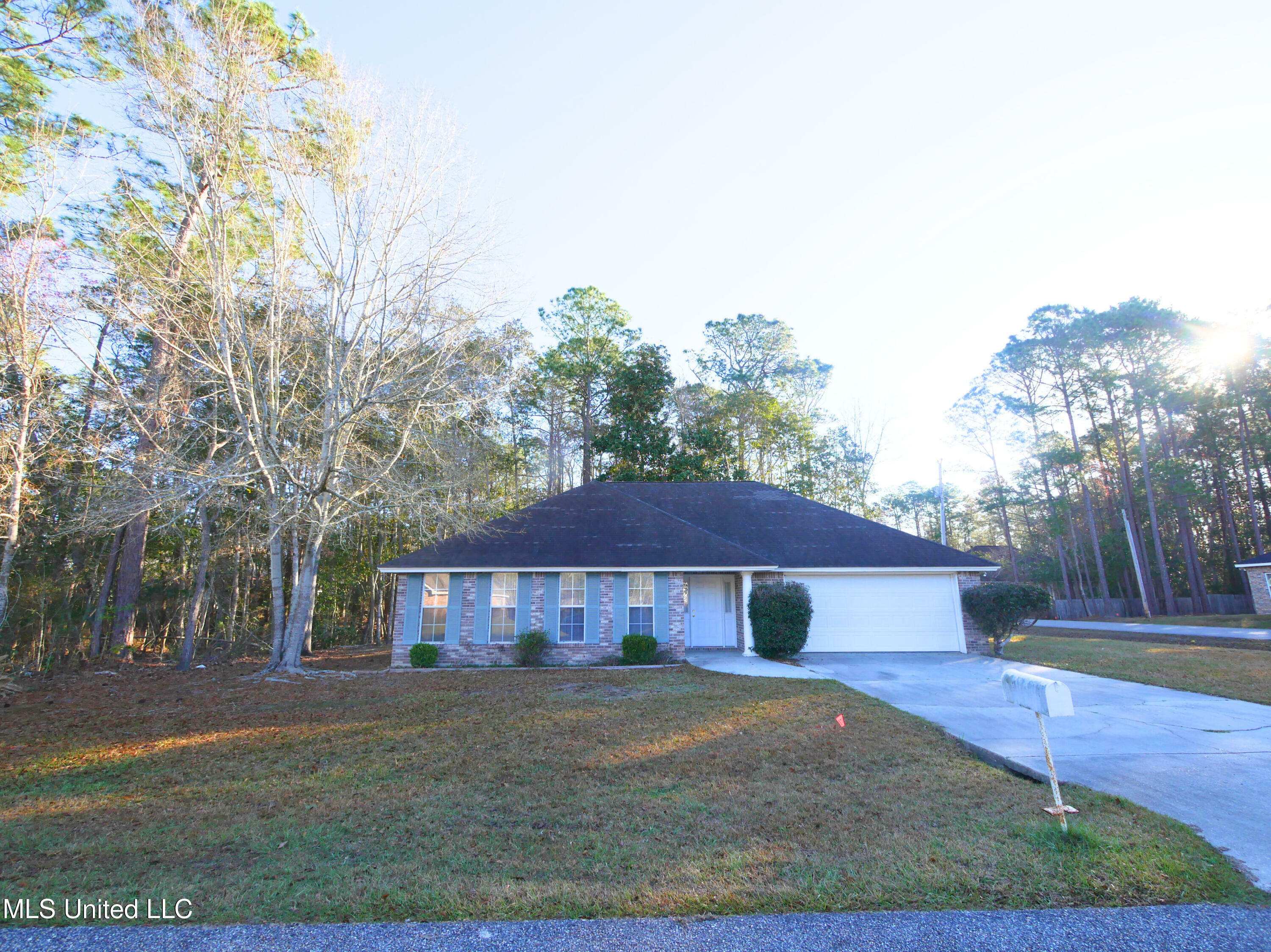 Property Photo:  846 Kimo Court  MS 39525 