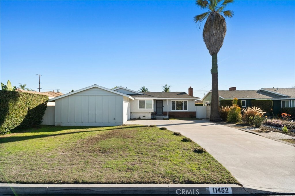 Property Photo:  11452 Presidio Way  CA 92840 