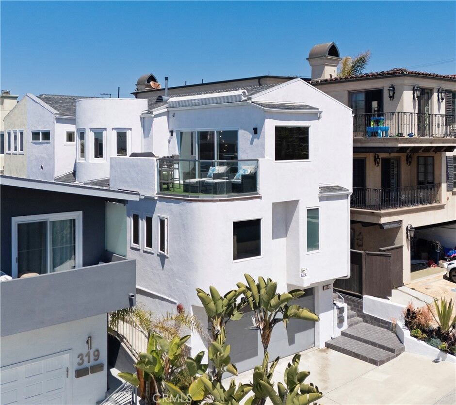Property Photo: 323 31st Street CA 90266