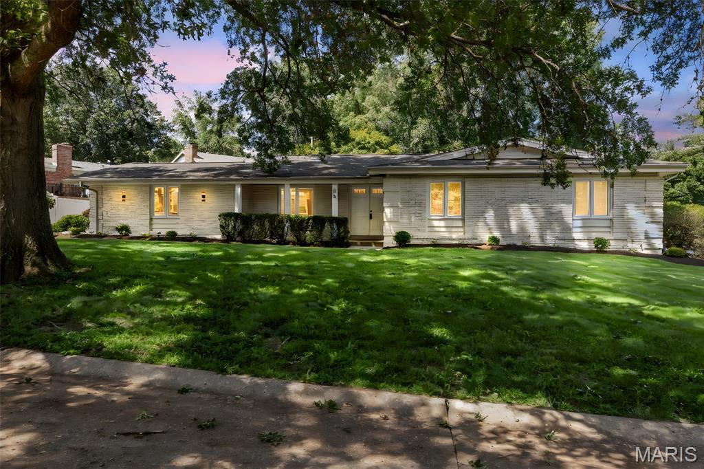 86 Heather View Drive  Chesterfield MO 63017 photo