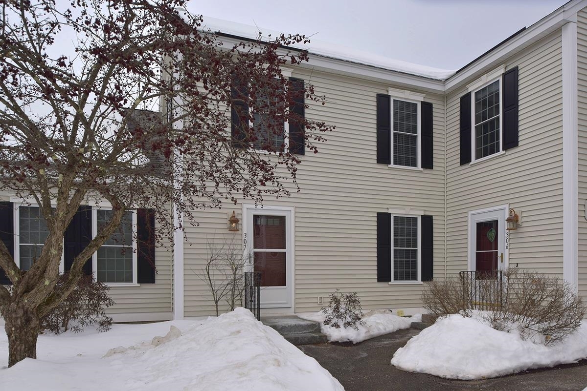 Property Photo: 307 River Grant Drive NH 03229