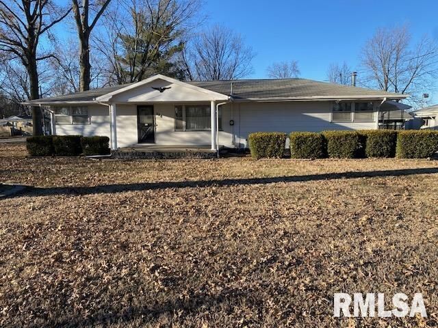 Property Photo:  130 Frazier Avenue  IL 62801 