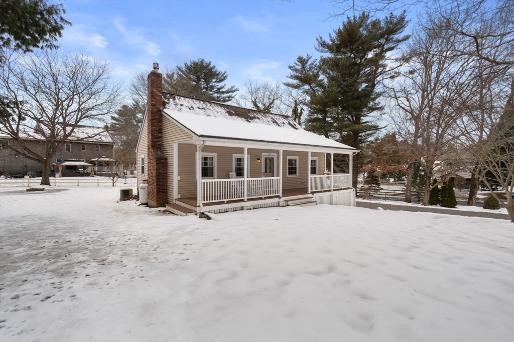 Property Photo: 510 Hayward St MA 02324