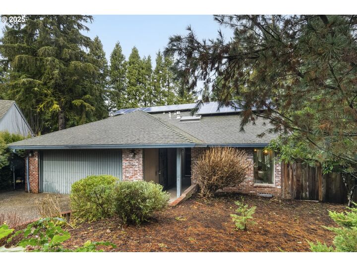 16425 NE Fargo Ct  Portland OR 97230 photo