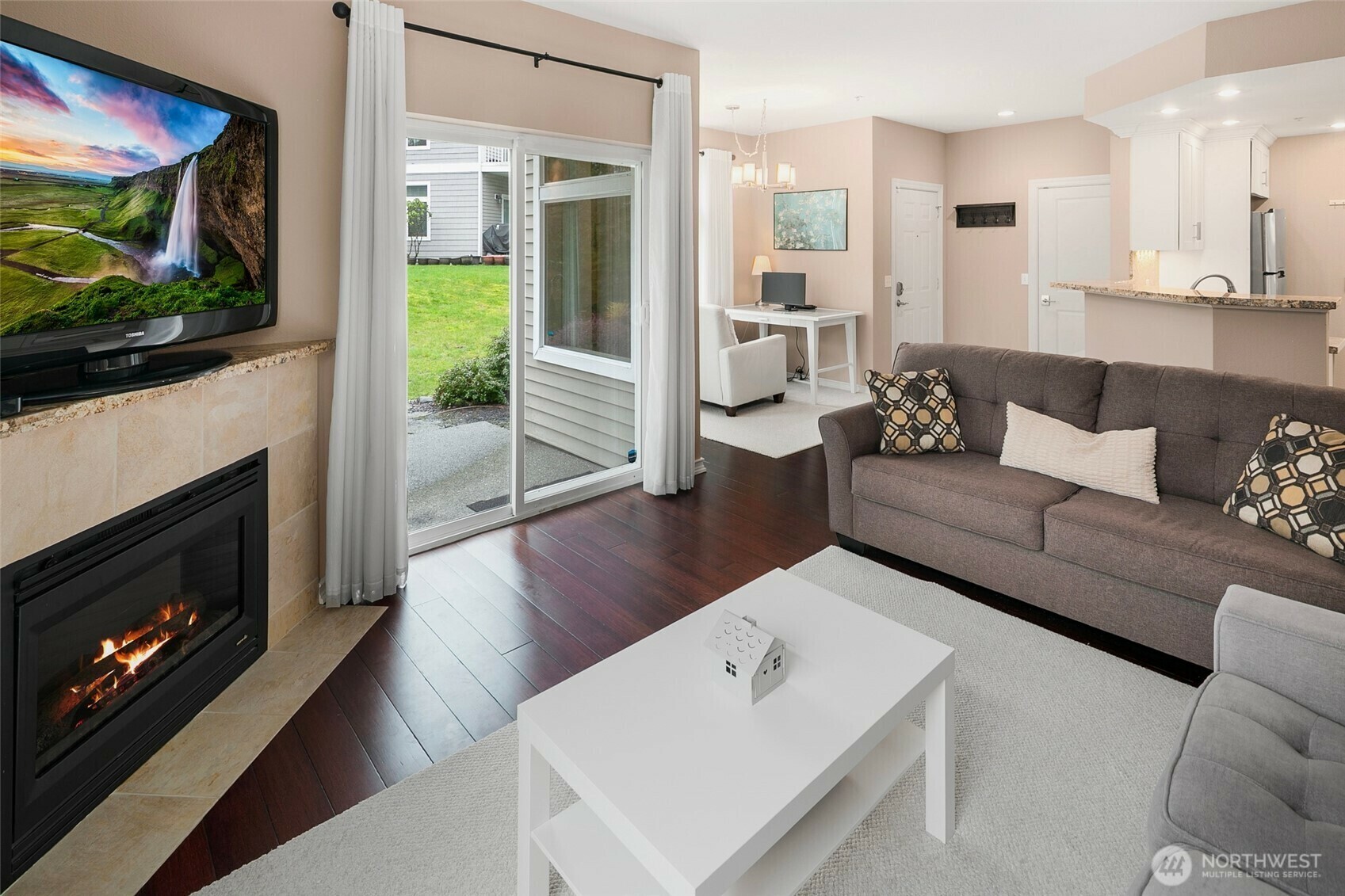 Property Photo: 22226 42nd Avenue S 104 WA 98032