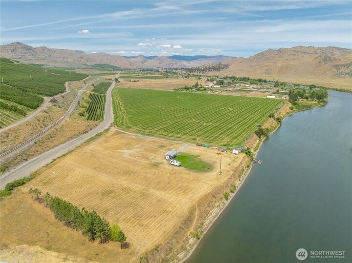 Property Photo: 626 Monse River Road WA 98812