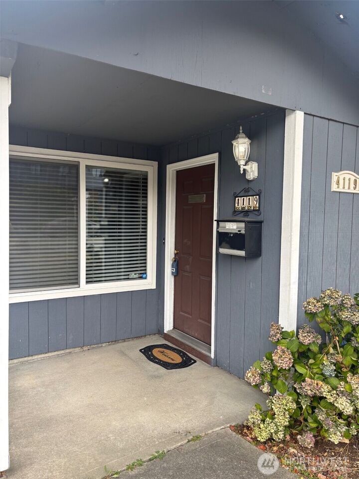 Property Photo: 4119 6th Avenue WA 98406