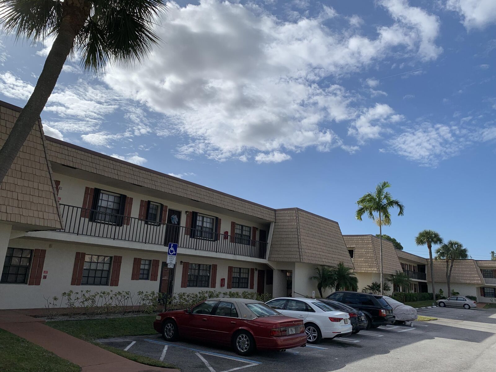 Property Photo: 4683 Oak Terrace Drive FL 33463