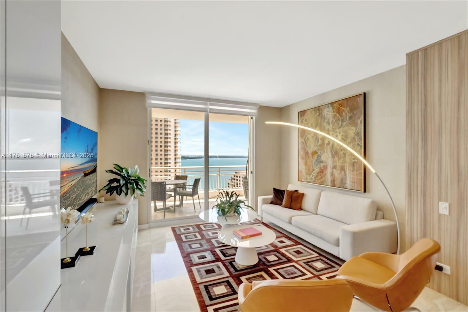 Property Photo:  888 Brickell Key Dr 2307  FL 33131 