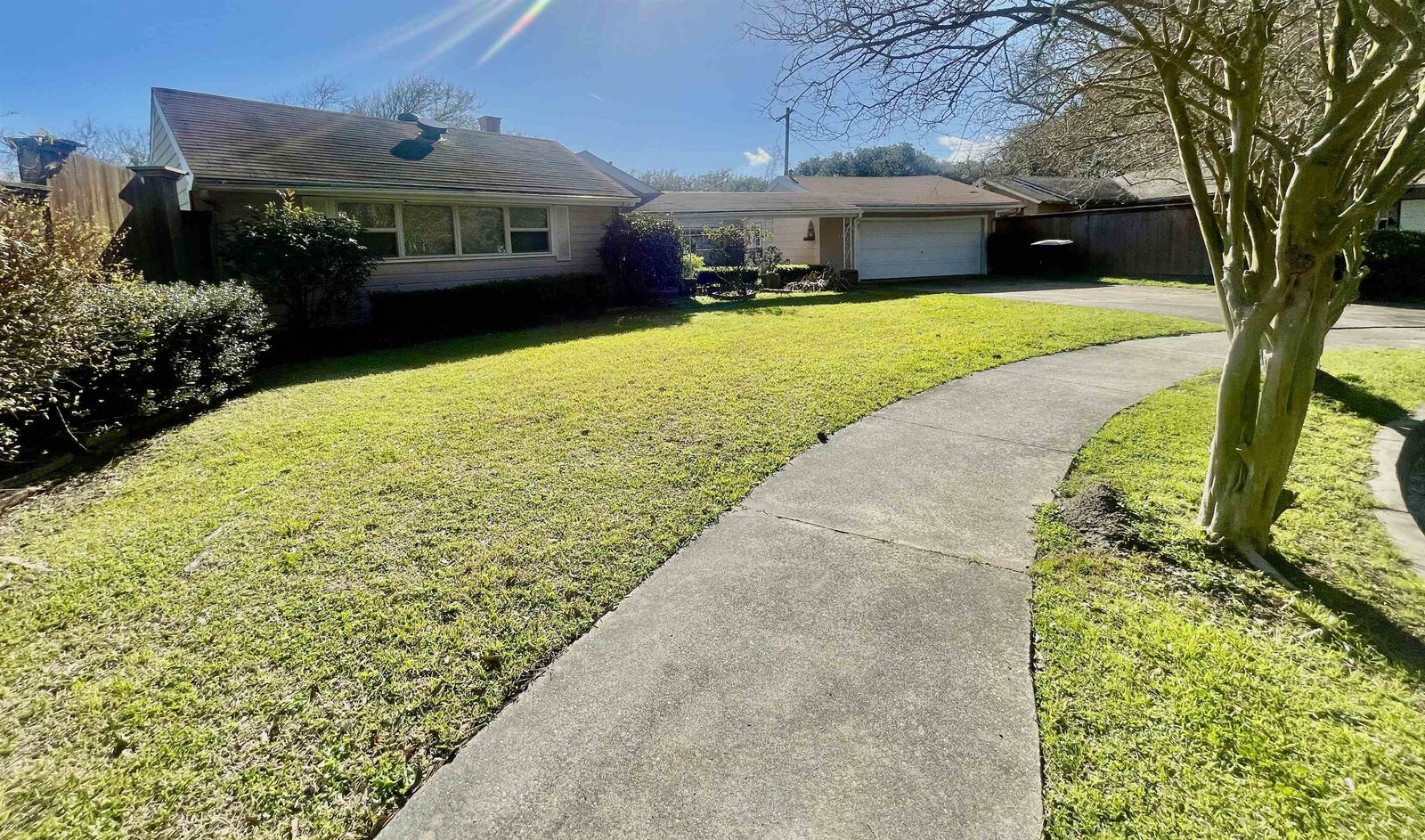 Property Photo:  101 Dodge Place  TX 77642 