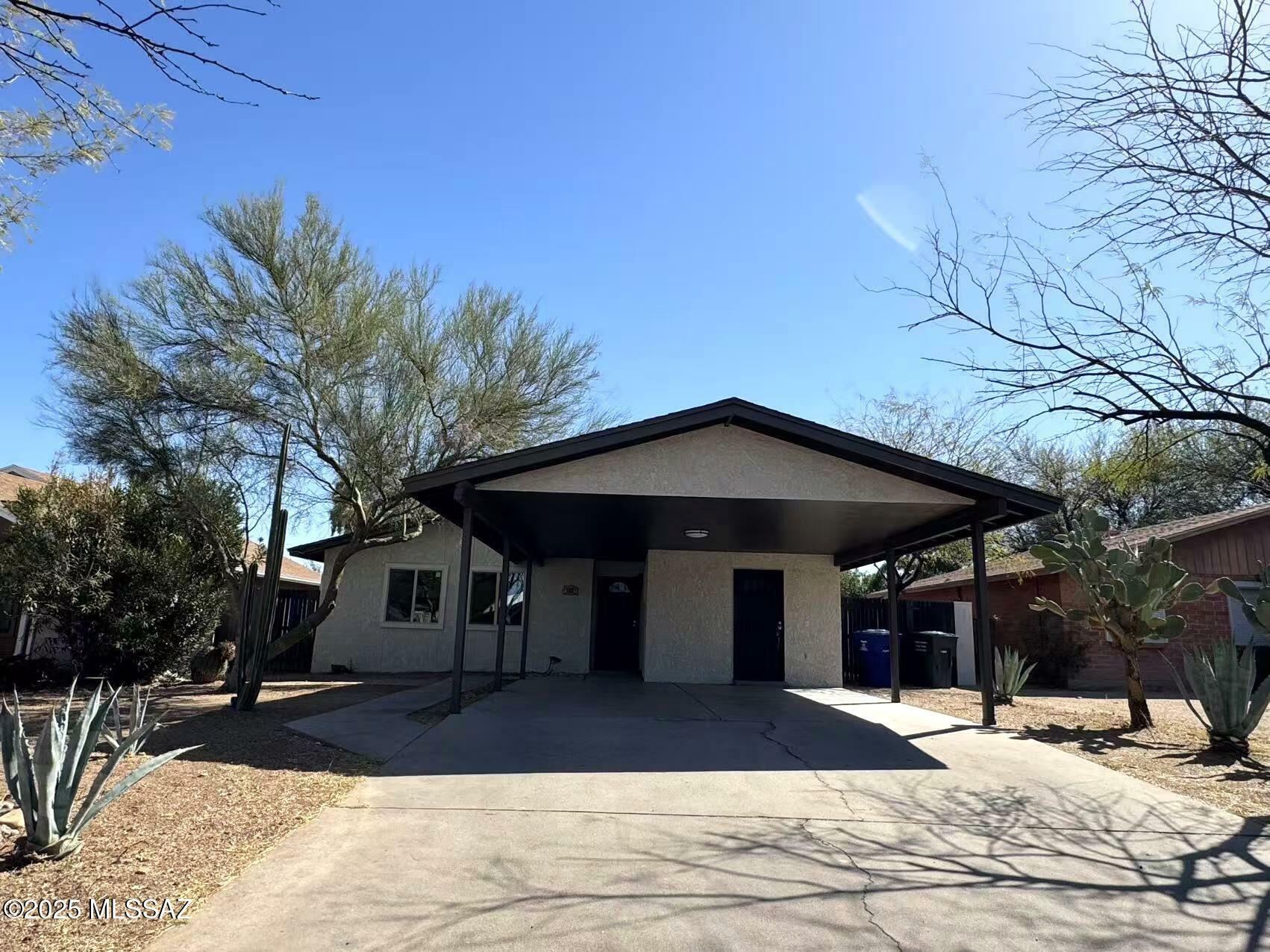 Property Photo:  1312 N Sahuara Avenue  AZ 85712 