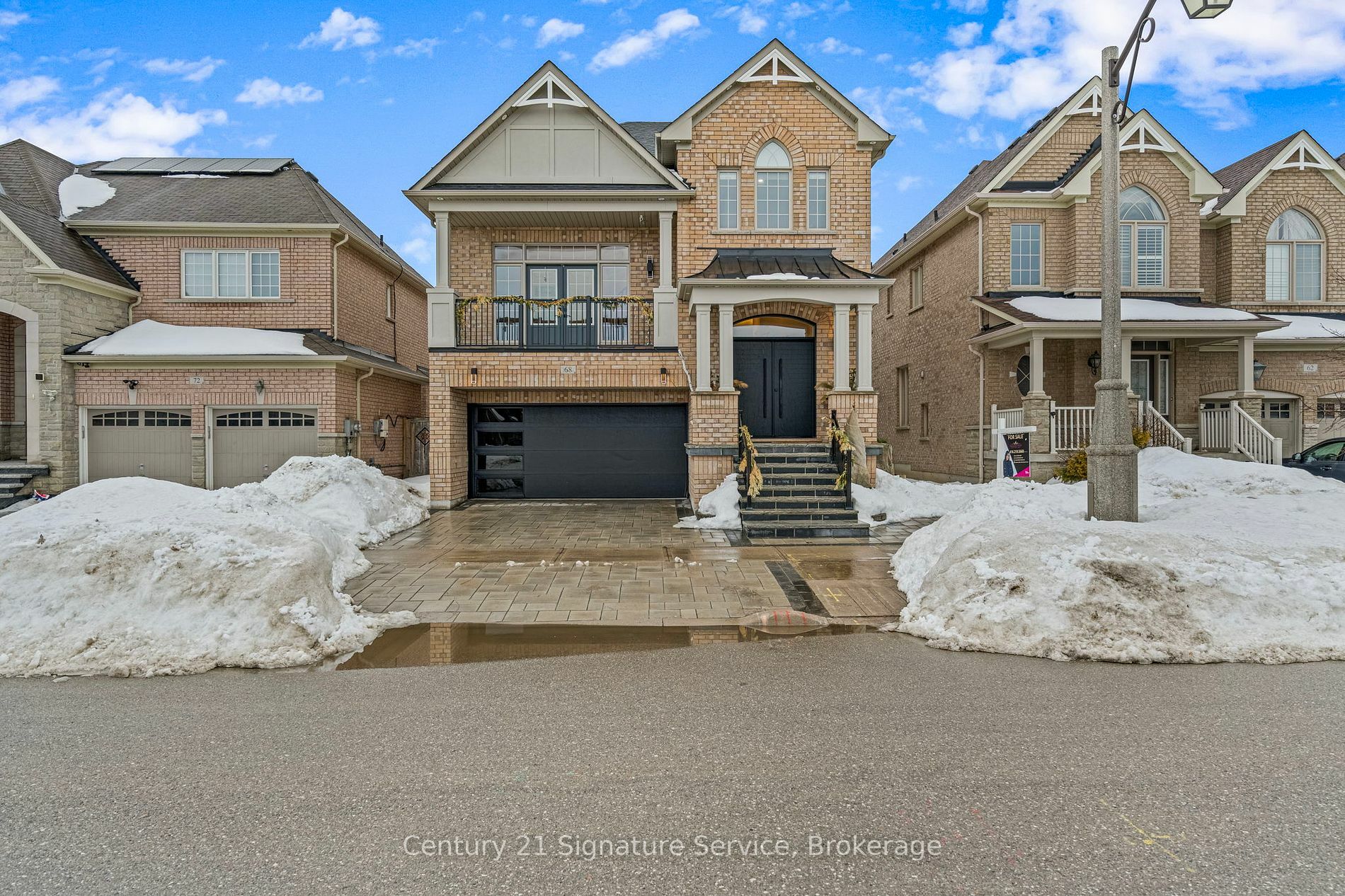 Property Photo:  68 Greendale Ave  ON L4A 0S2 