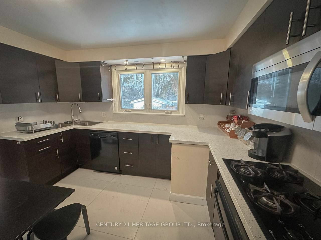 Photo de la propriété:  997 Willowdale Ave  ON M2M 3C8 