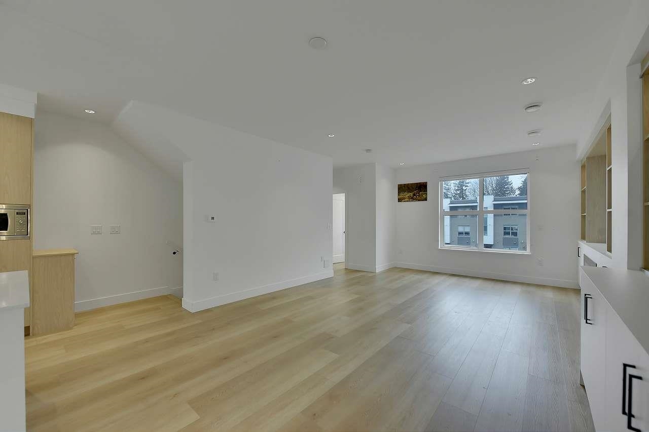 Property Photo: 12585 104A Avenue 40 BC V3V 0G7