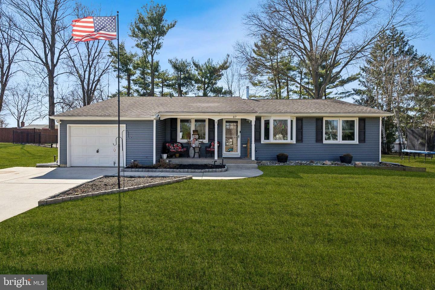 87 Gaunt Drive  Mickleton NJ 08056 photo