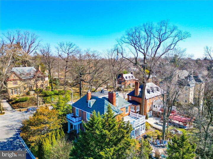 Property Photo: 4220 N Charles Street MD 21218