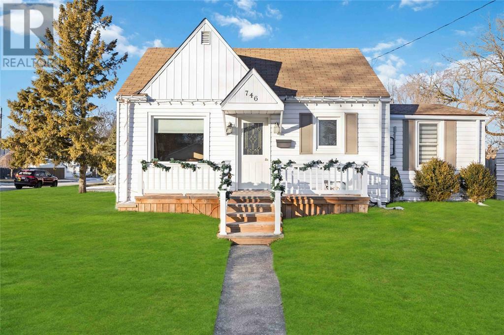 Property Photo: 746 Talfourd Street ON N7T 1S2