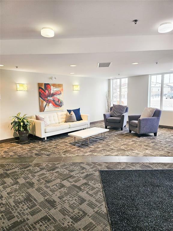 Property Photo: 235 Bridgeland Drive MB R3Y 0T7