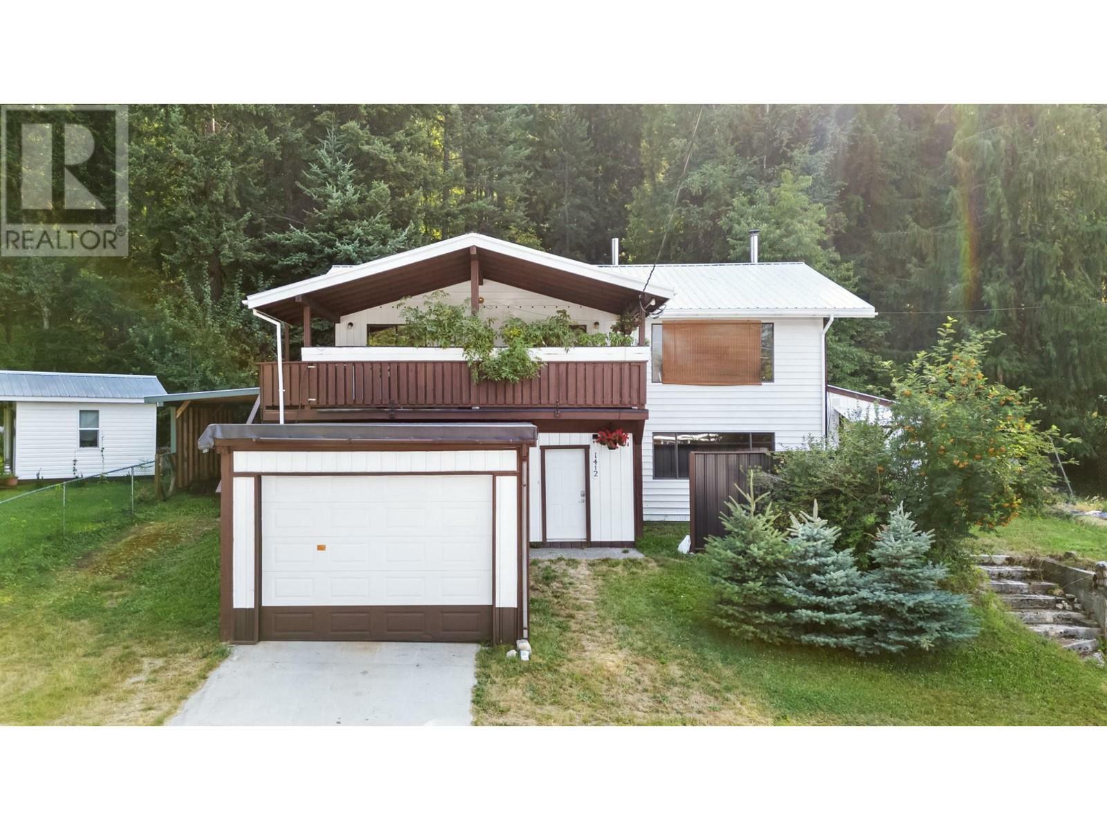 Property Photo:  1412 Campbell Avenue  BC V0B 2B0 