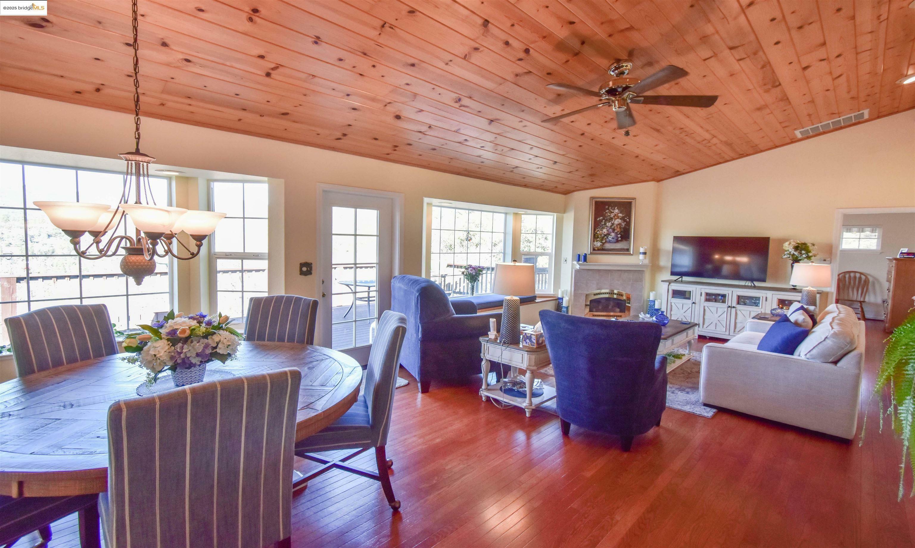 15830 Ridgefield Court  Sonora CA 95370 photo